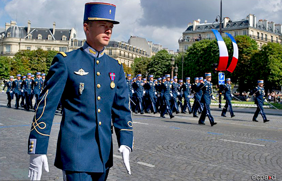 Parade July 14, 2011, Paris: L'cole militaire interarmes (EMIA) & L'cole militaire du corps technique et administratif (EMCTA)