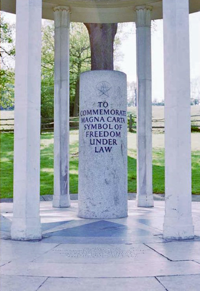 COMMEMORATING MAGNA CARTA IN RUNNYMEDE