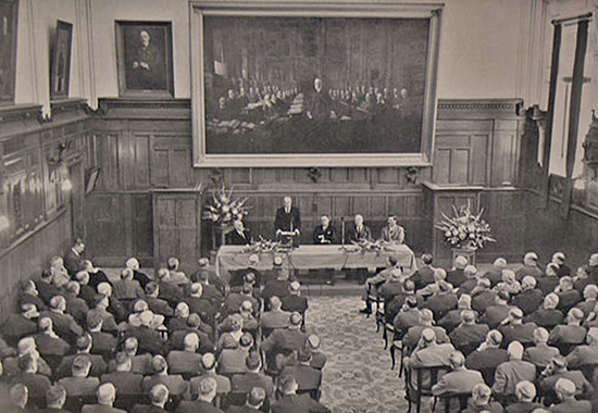 HAROLD MACMILLAN DELIVERS HIS SPEECH IN SOUTH AFRICA 1960